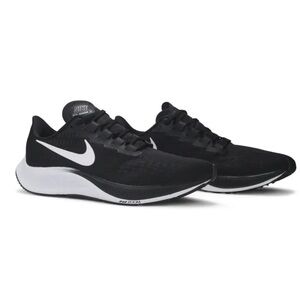Men’s Nike Black and White Air Zoom Shoes with 11.5